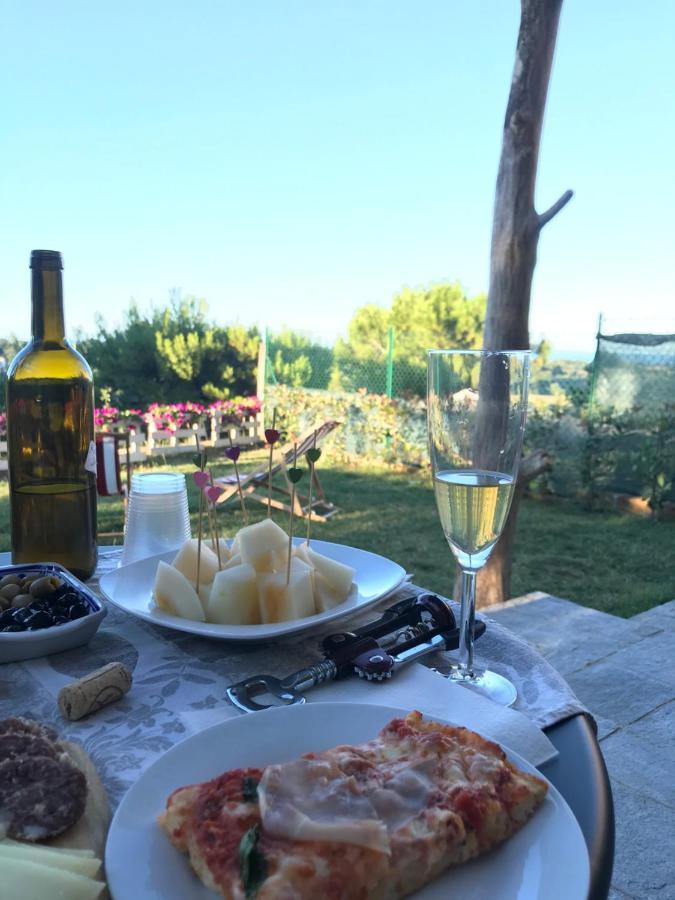 La Trave Bed & Breakfast Montecosaro  Exterior foto